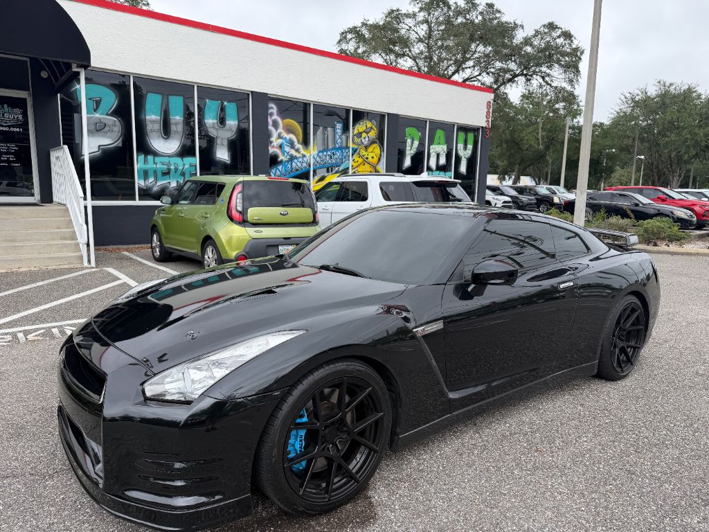 2014 Nissan GT-R
