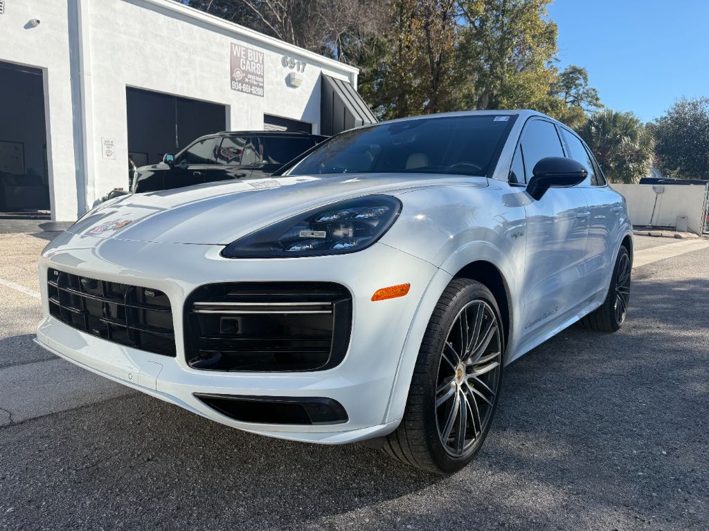 2020 Porsche Cayenne Turbo S E-Hybrid