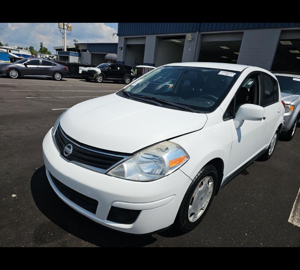 2012 Nissan Versa 1.8 S AT's photo