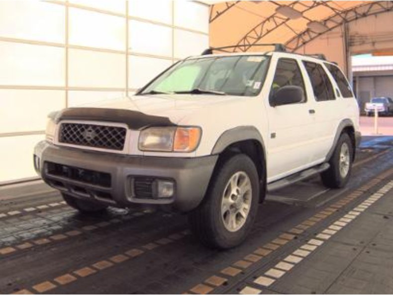 1999 Nissan Pathfinder LE 4AT's photo