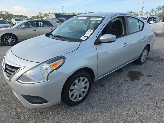 2018 Nissan Versa 1.6 SV CVT's photo