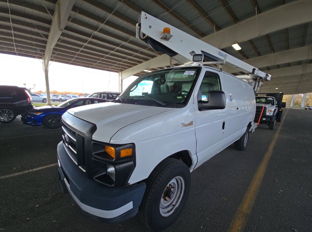 2011 Ford E-Series E-350 Super Duty's photo