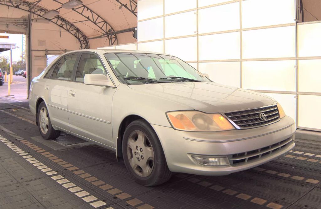 2003 Toyota Avalon XLS